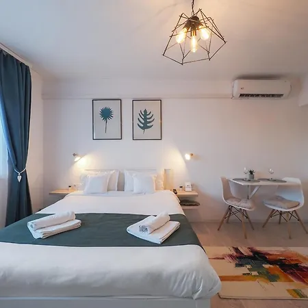 - Central, Cozy & Self Check-in *