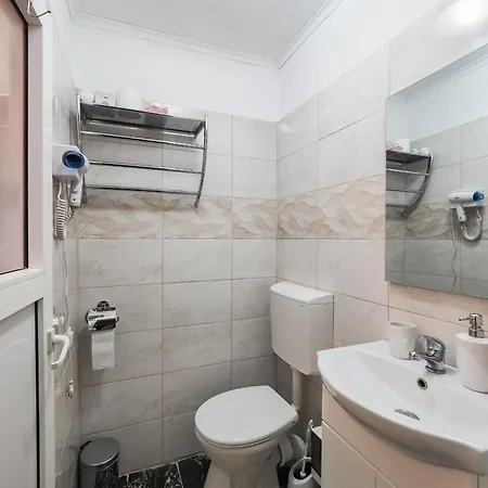- Central, Cozy & Self Check-in Sibiu