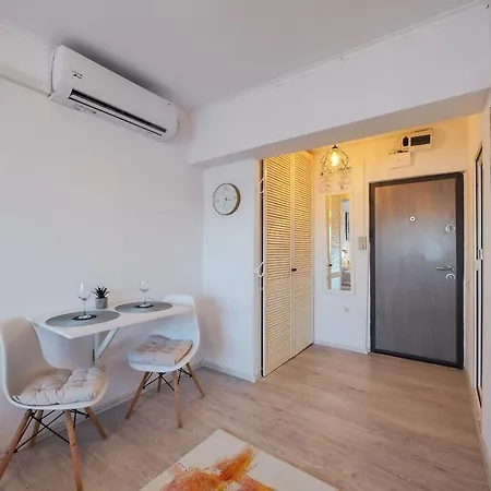 - Central, Cozy & Self Check-in