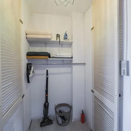 - Central, Cozy & Self Check-in Apartment